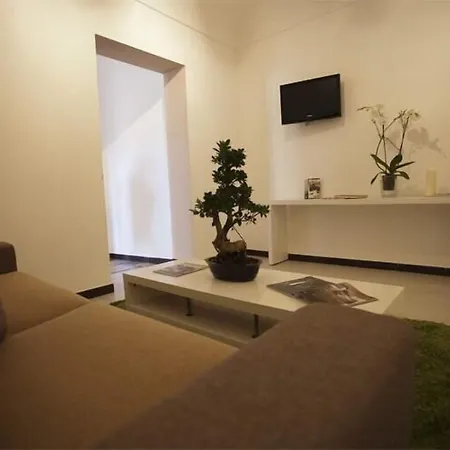 Homehotels Appartamento 4*