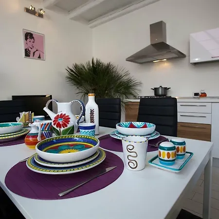 Homehotels Apartment